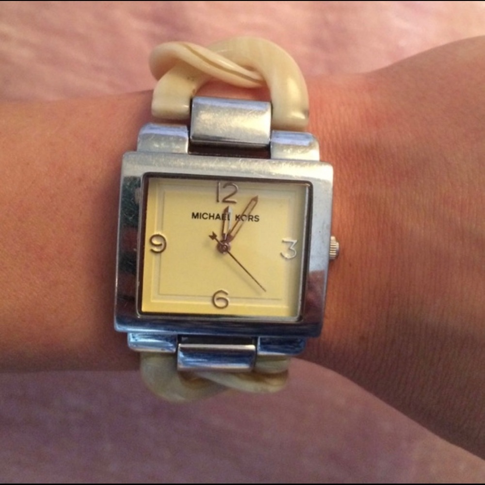 Michael Kors Twist Watch